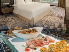 -上海虹桥西郊假日酒店