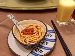 伊面-沙龙酒家
