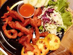 -席娜卡琳火车铁道夜市