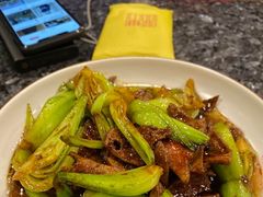菜梗炒猪肝-菲乐餐厅(三十年经营·湖滨路店)