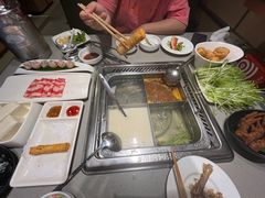-海底捞火锅(旭辉MALL店)