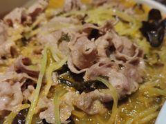 秘制酸汤肥牛-鹿港小镇(霄云店)