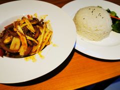 -今日艺术汇书店