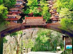 -灵岩山风景区