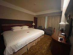 -汕尾巴黎半岛酒店