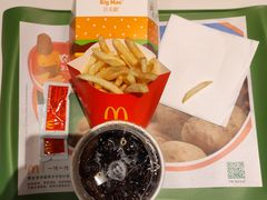 -麦当劳(凯德MALL太阳宫店)