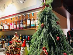-肆海小川菜酒馆Wine Bistro (青年路店)