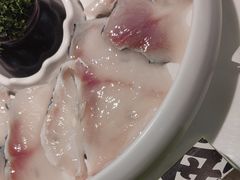 -洪氏嗨捞·猪肚鸡火锅(阳光天地店)