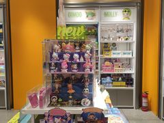 -泡泡玛特POPMART(杭州乐堤港店)