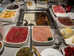 -海底捞火锅鲜切牛肉主题店(长寿路店)