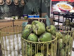 -三个椰子·现砍椰子鸡(金源CBD店)