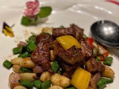 黑椒爆炒雪花牛肉粒-皇朝会.经典传统粤菜(外滩店)