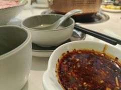 -洪氏嗨捞·广东猪肚鸡·椰子鸡火锅(西咸万象城店)