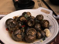 -刘姐啤酒鱼民族演艺餐厅(西街总店)