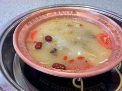 -阿婆情腊排骨火锅(金虹路店)