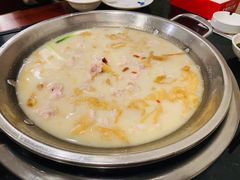 酸汤兔大锅-老来福·非遗酸汤兔(凯旋路店)