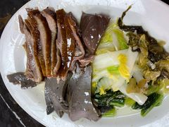 鹅肝拼鹅肉饭-乌文新澄海卤鹅店