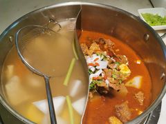 -左庭右院鲜牛肉火锅(浦江欢乐颂店)