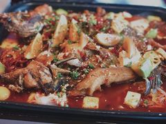 版纳树番茄酸辣烤全鱼-中8楼风尚云南菜(颐堤港店)