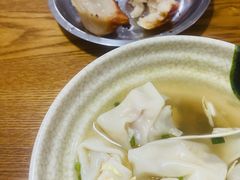 -黄阿姨锅贴大王(万航渡路店)