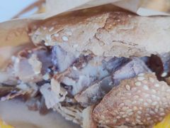 -洪峰浩老北京烧饼夹肉(角门路店)