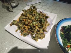炸花椒芽儿-华盛园卷子王农家菜水库鱼