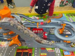 -萌卡Kids共享玩具(方糖店)
