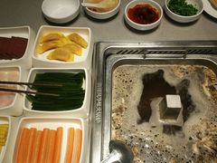 -海底捞火锅(金山百联店)