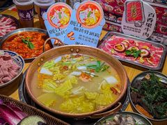 -洱火云南酸菜牛肉火锅(石景山当代商城店)