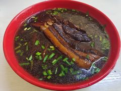 -小龙大肉面馆