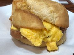 火腿芝士蛋猪仔包-華歡冰室-WahFoon(吉大店)