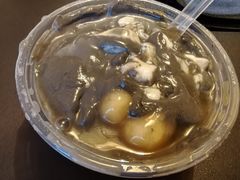黑芝米豆花汤圆三拼-钟姨糖水(惠城店)
