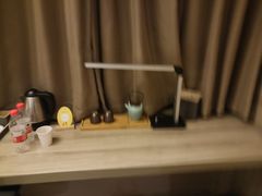 -西安大雁塔科技大学地铁站亚朵酒店