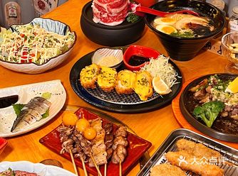首家同款烧鸟屋台村，氛围感十足