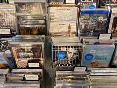 -百老汇电影中心(油麻地店)