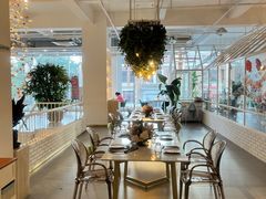 -ins森林童话餐厅coffee&bistro
