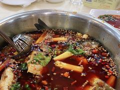 -曾老幺鱼庄(龙华商厦店)