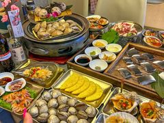 -围炉肉舍•炭烤活鳗•丹东海鲜烤肉(步行街店)