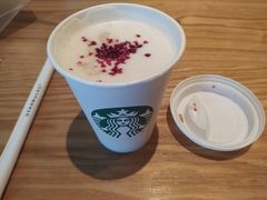 莓莓燕麦红茶玛奇朵-星巴克(厦门乐群广场分店)