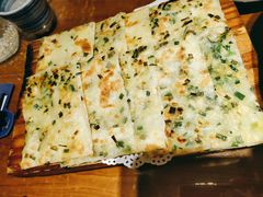 葱油饼-95号酱骨·一块豆腐(展春园西路店)