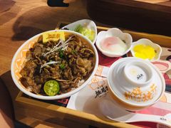 -桃花丼烧肉饭(凯丹商场店)