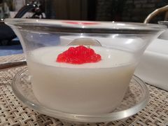 老北京酸奶配玫瑰鱼子-鱼桥巷·美学川菜