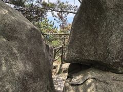-罗田薄刀峰风景区