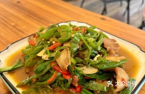 Stir-fried Chili with Salted Pork