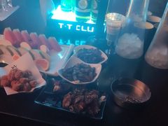 -TT CLUB 酒吧