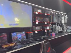 -ROG玩家国度(美罗城店)