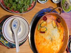 -洱火云南酸菜牛肉火锅(石景山当代商城店)