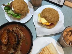 番茄浓汤鸡翅猪扒通粉-华嫂冰室(尖沙咀店)