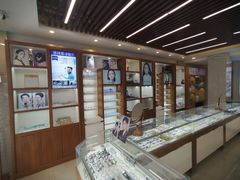 -明月眼镜(三坝店)