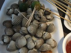 -东海岸人工湖美食村